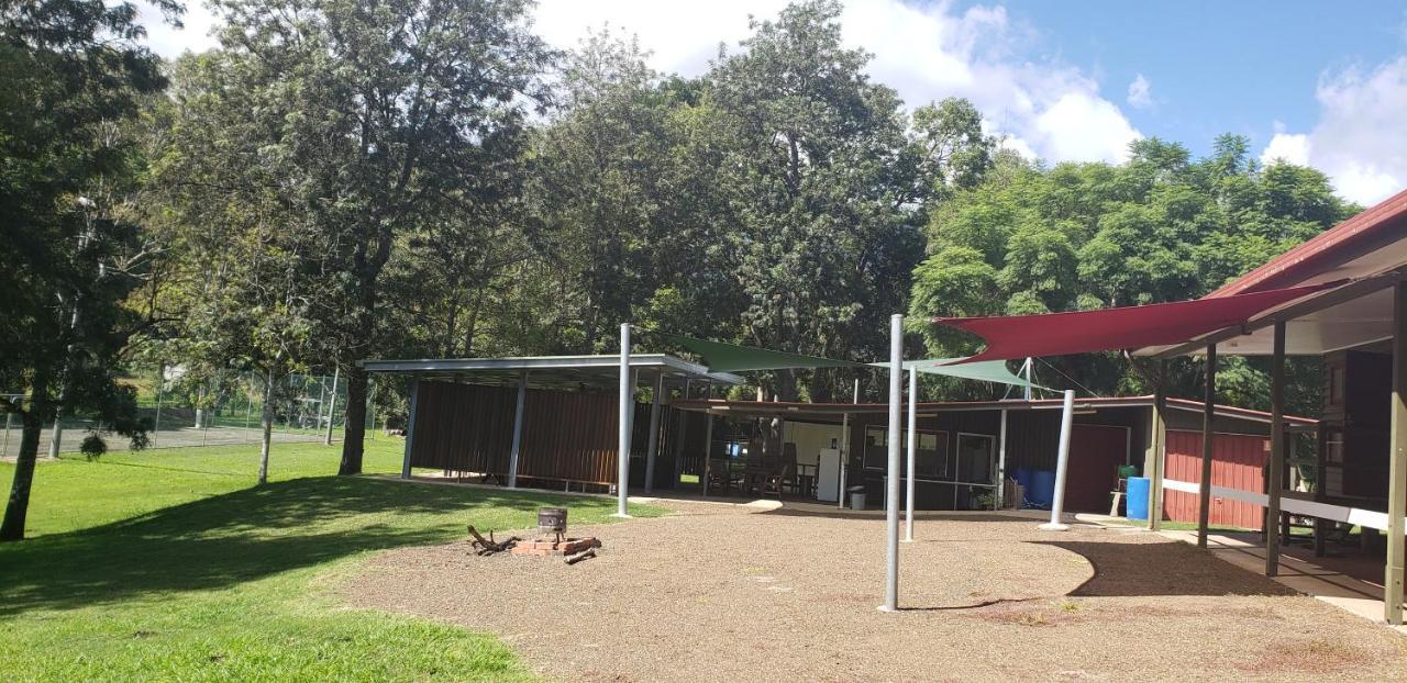 Lamington Christmas Creek Cafe & Cabins מראה חיצוני תמונה