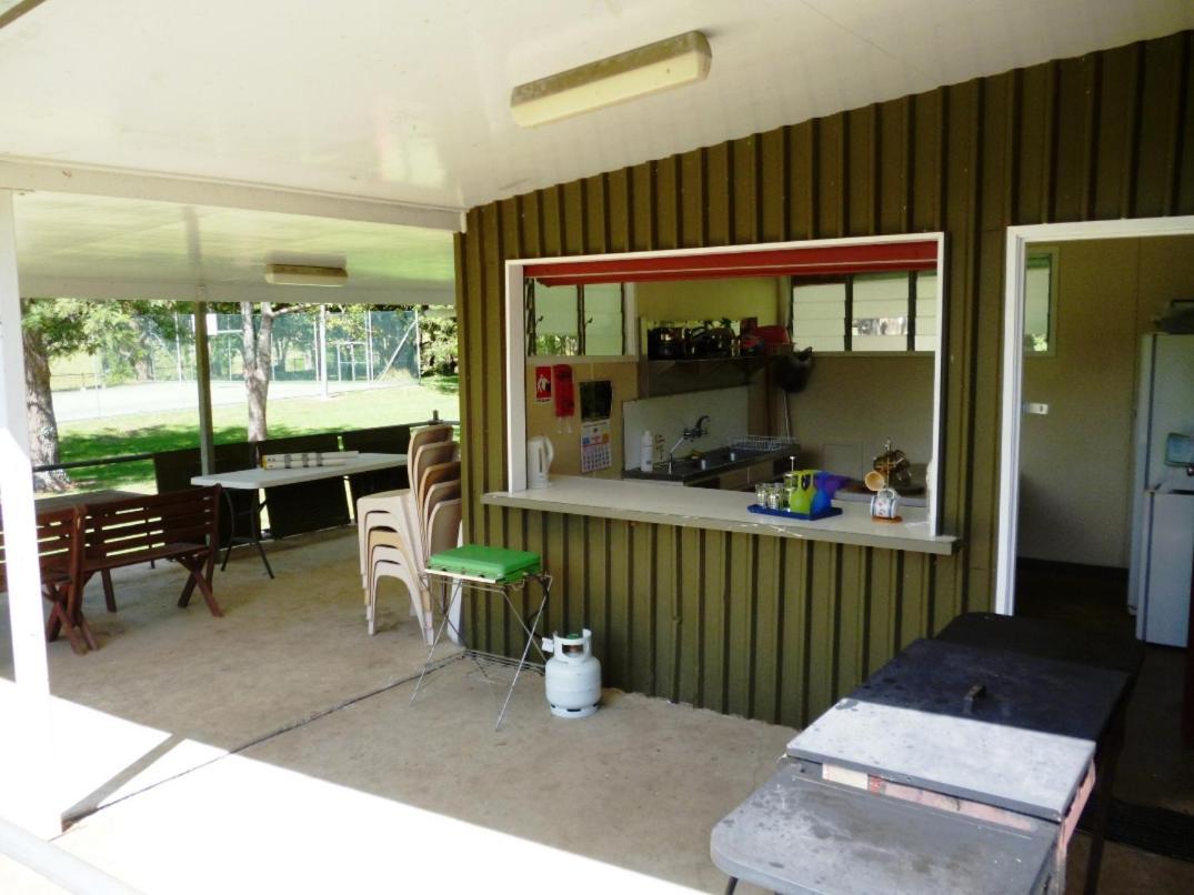 Lamington Christmas Creek Cafe & Cabins מראה חיצוני תמונה